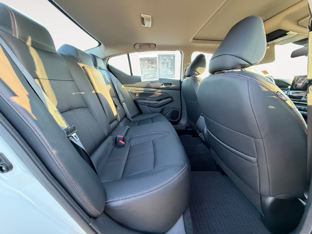Used 2023 Nissan Altima 2.5 SR w/ SR Premium Package AWD/4WD image 24