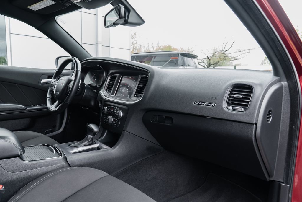 Used 2022 Dodge Charger R/T w/ Blacktop Package RWD image 27