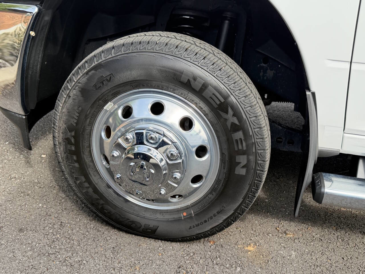 Used 2026 RAM 3500 Big Horn AWD/4WD image 16