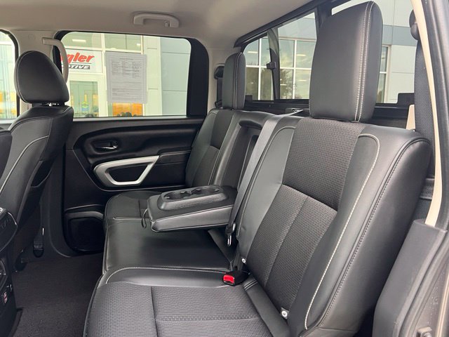 Used 2019 Nissan Titan PRO-4X AWD/4WD image 17