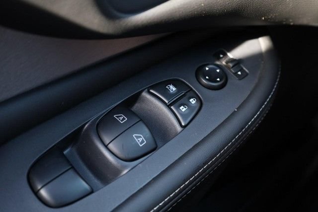 Certified 2024 Nissan Murano SV FWD image 17