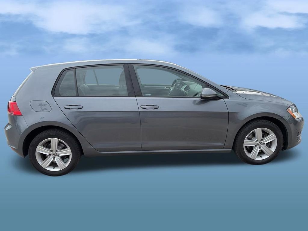 Used 2017 Volkswagen Golf Wolfsburg Edition FWD image 8