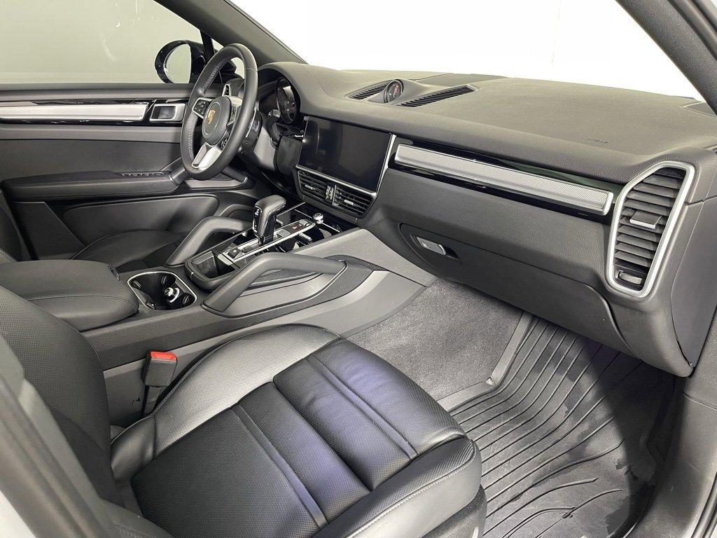 Certified 2023 Porsche Cayenne Coupe image 19