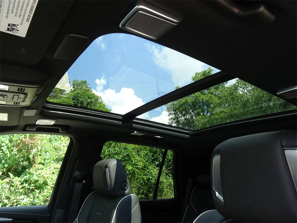 Certified 2024 Cadillac Escalade Sport w/ Touring Package image 11