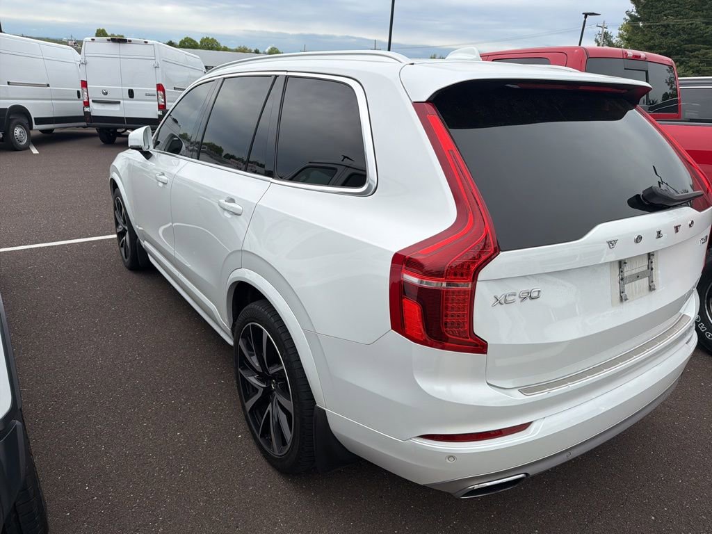 Used 2020 Volvo XC90 T6 Momentum w/ Protection Package AWD/4WD image 3
