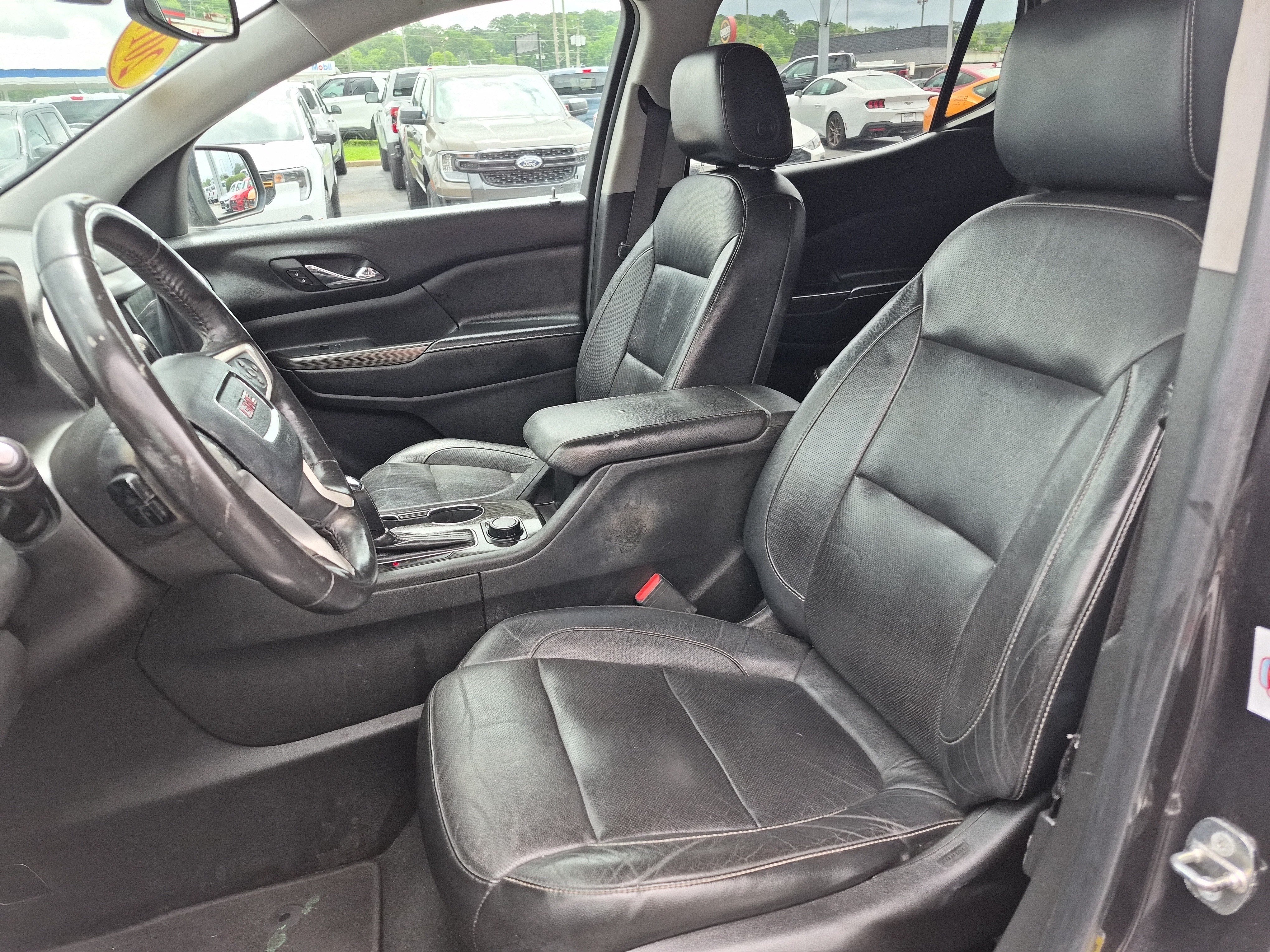 Used 2017 GMC Acadia SLT FWD image 10