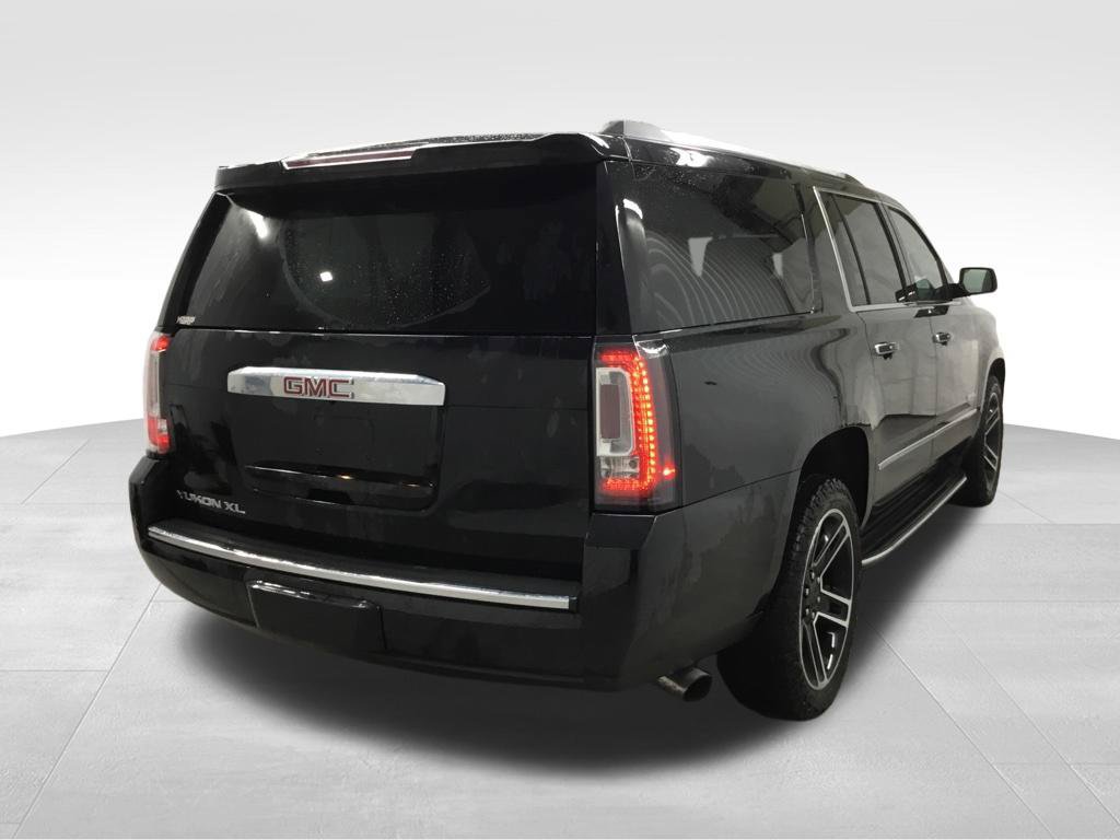 Used 2020 GMC Yukon XL Denali AWD/4WD image 13