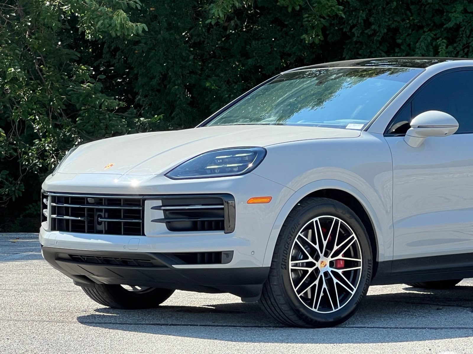 Certified 2024 Porsche Cayenne S AWD/4WD image 10