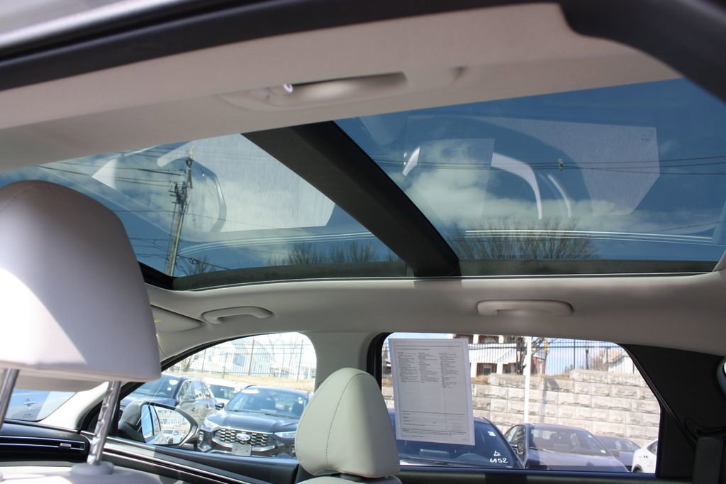 Used 2023 Hyundai Tucson Limited image 29