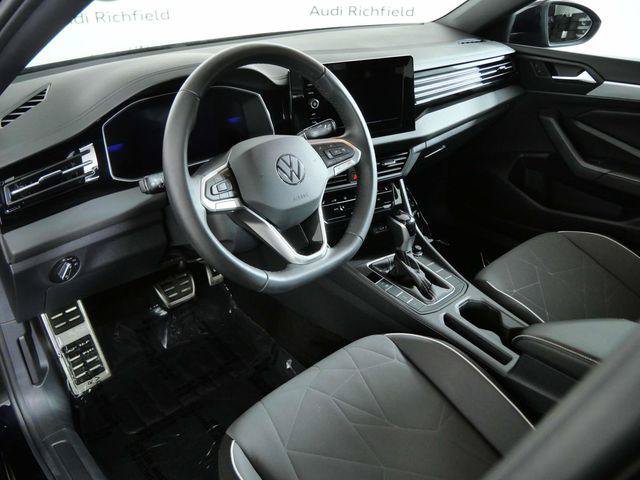 Used 2026 Volkswagen Jetta Sport FWD image 9