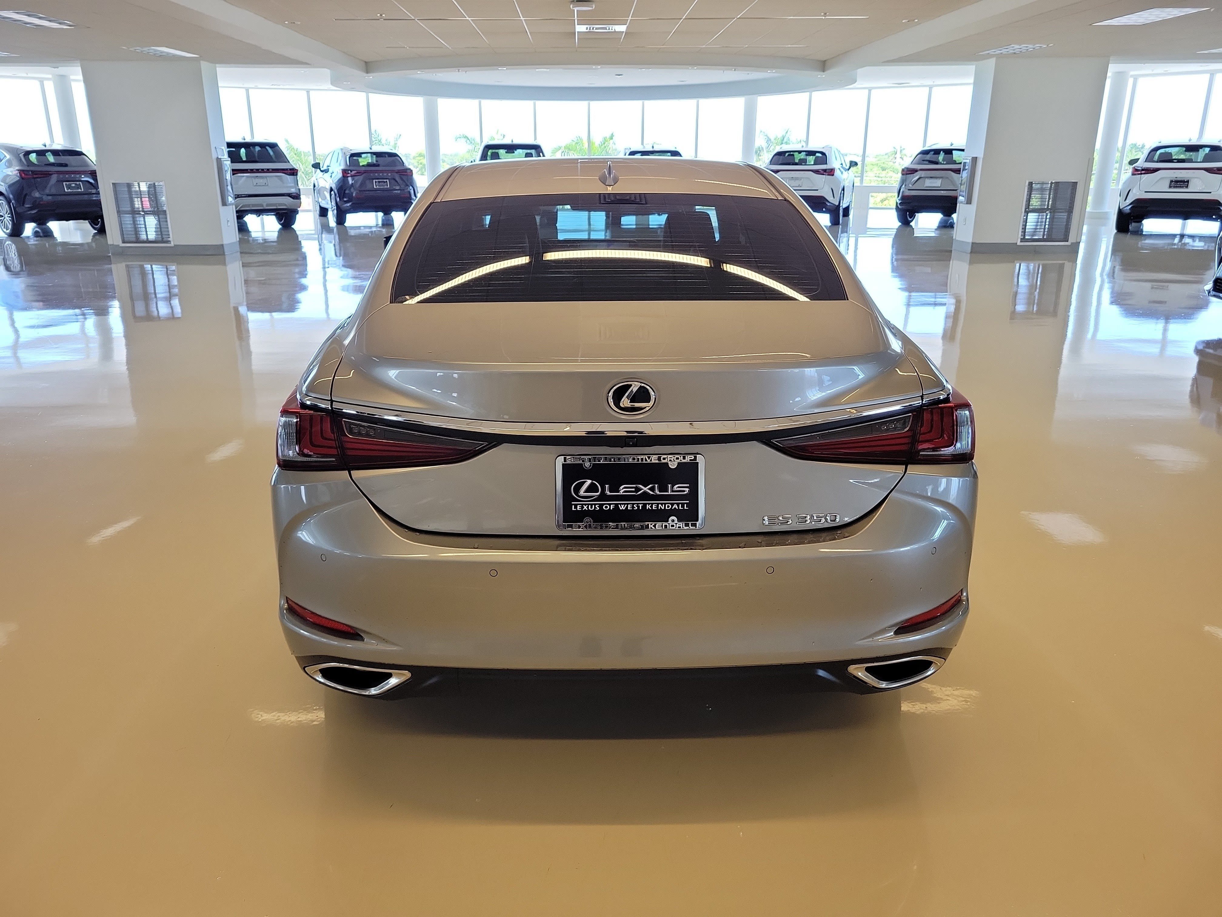 Used 2021 Lexus ES 350 w/ Premium Package FWD image 7