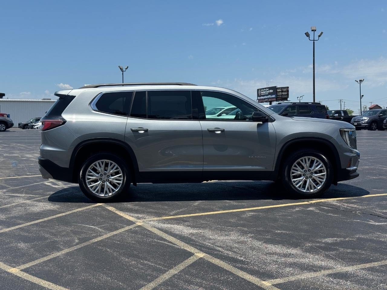 Used 2026 GMC Acadia Elevation w/ Elevation Premium Package FWD image 3
