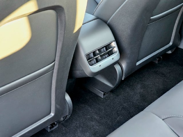 Used 2023 Tesla Model 3 Standard Range RWD image 26