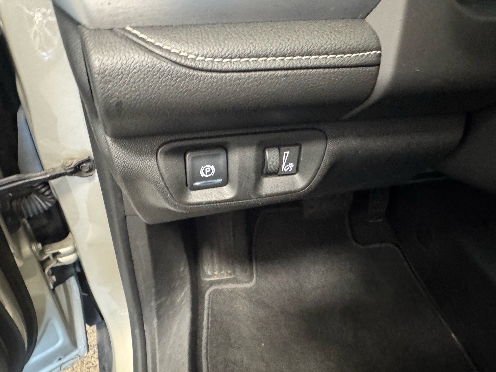 Used 2017 GMC Acadia SLT image 17