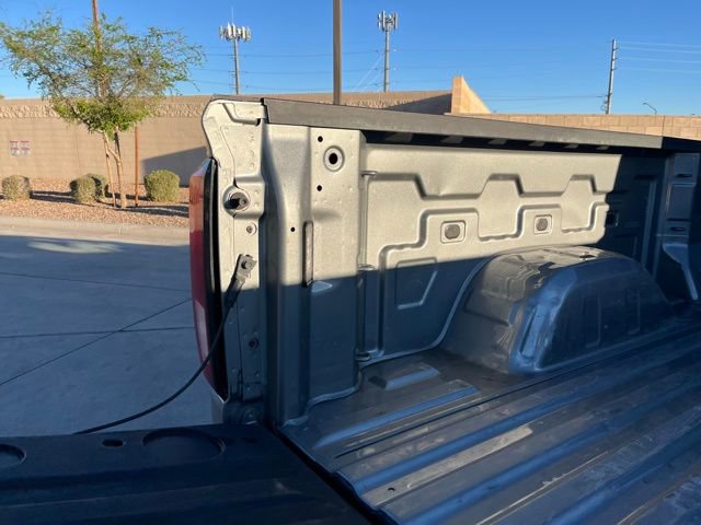 Used 2024 GMC Sierra 1500 SLE w/ Preferred Package image 9