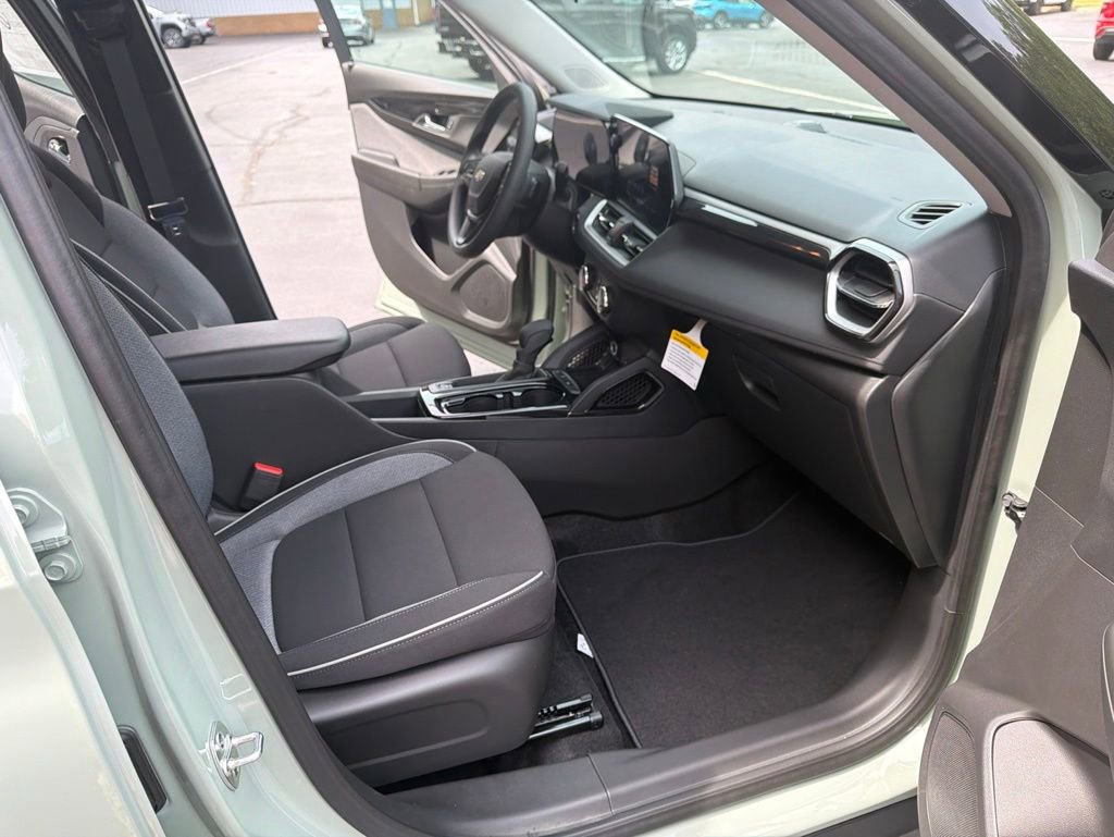 New 2026 Chevrolet TrailBlazer LS FWD image 14