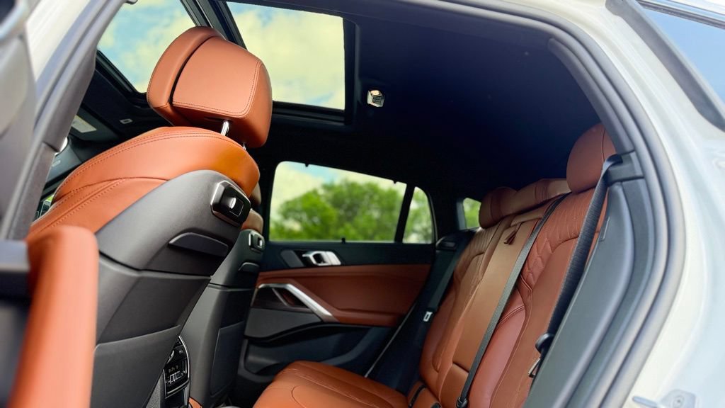 New 2027 BMW X6 M60i AWD/4WD image 22