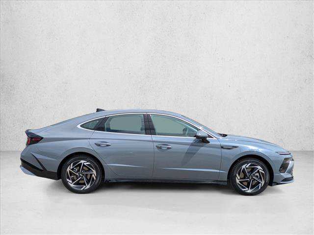 New 2026 Hyundai Sonata SEL FWD image 4