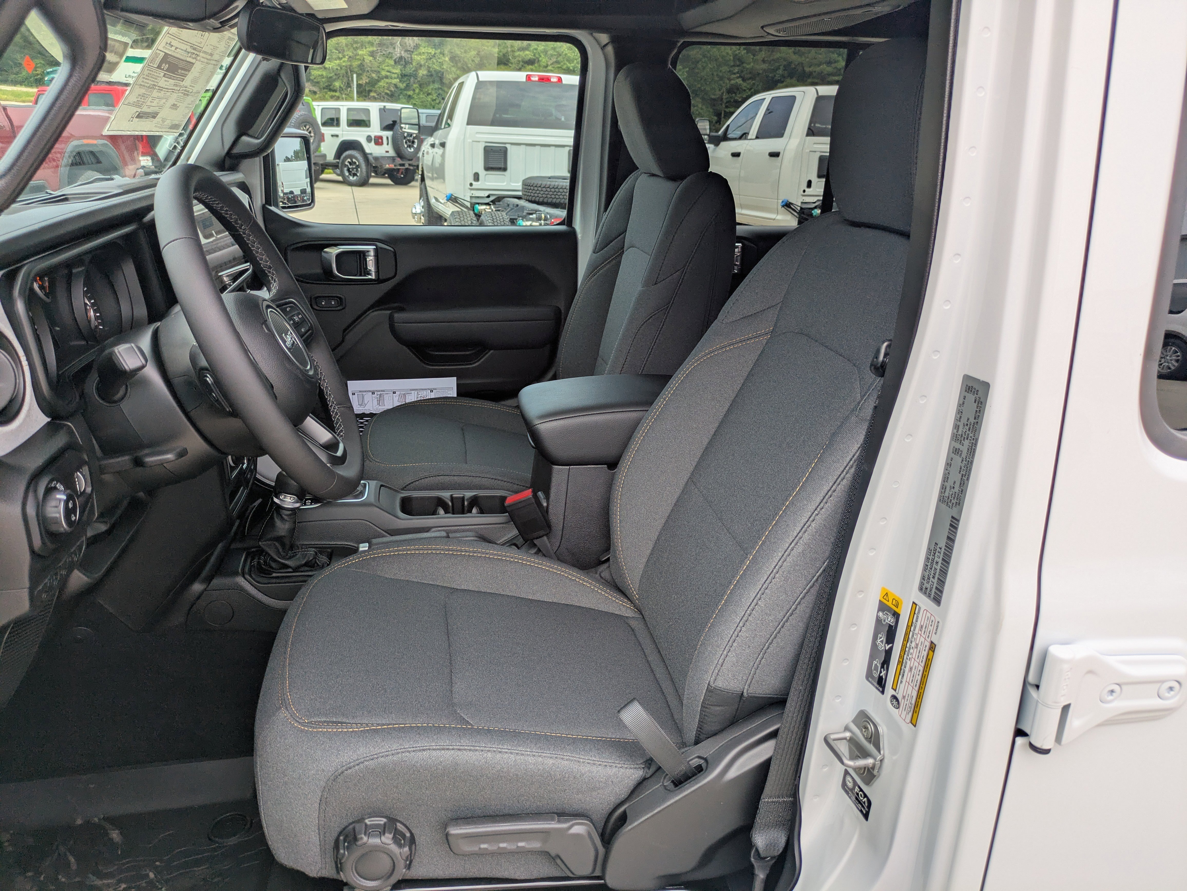 New 2025 Jeep Gladiator Sport image 8