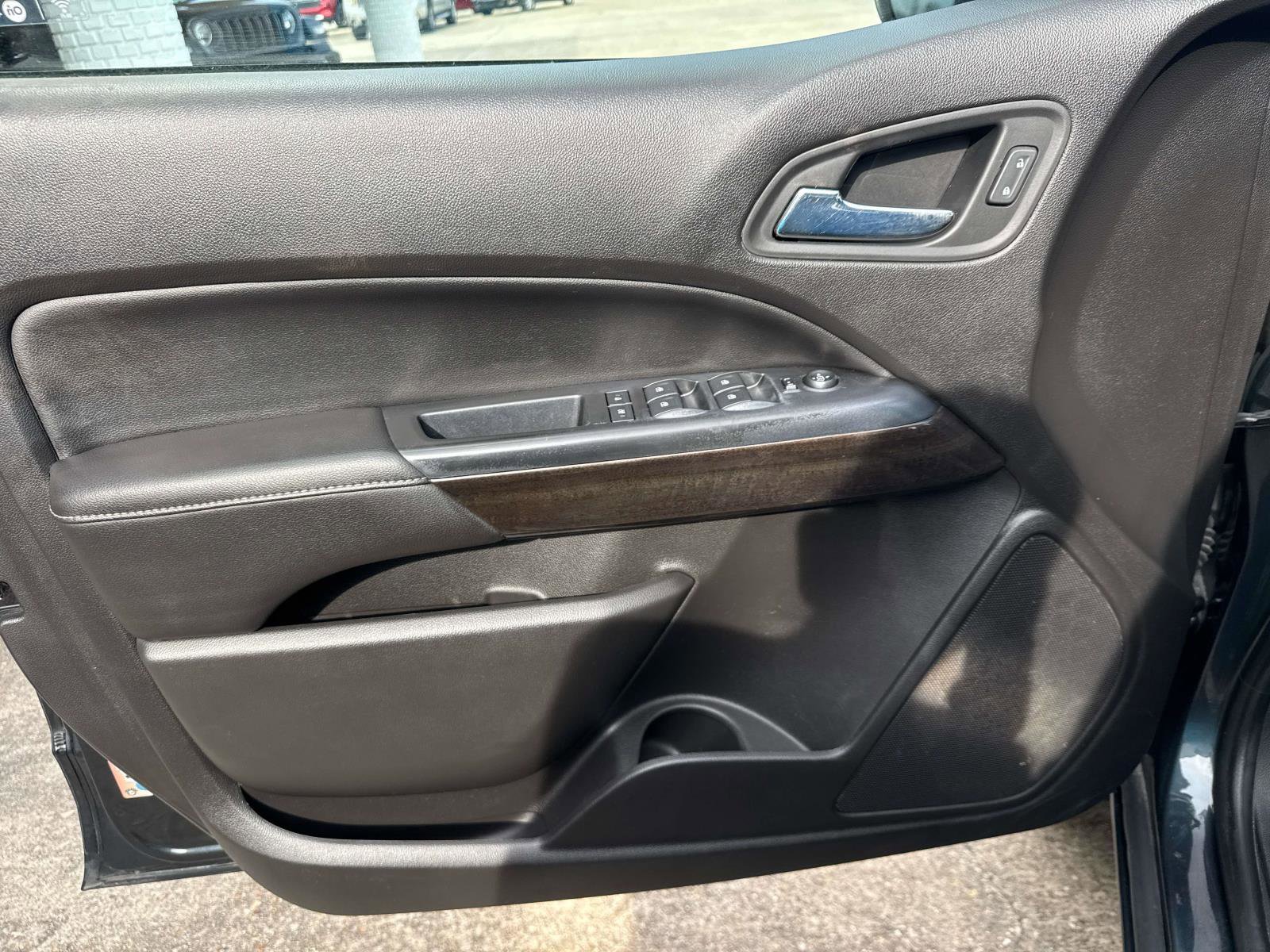 Used 2017 GMC Canyon SLT w/ Driver Alert Package image 17