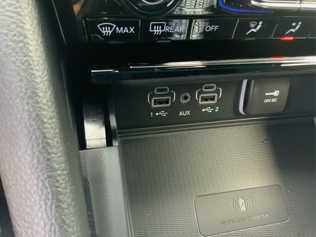 New 2025 Jeep Grand Cherokee Laredo X w/ Luxury Tech Group I RWD image 27