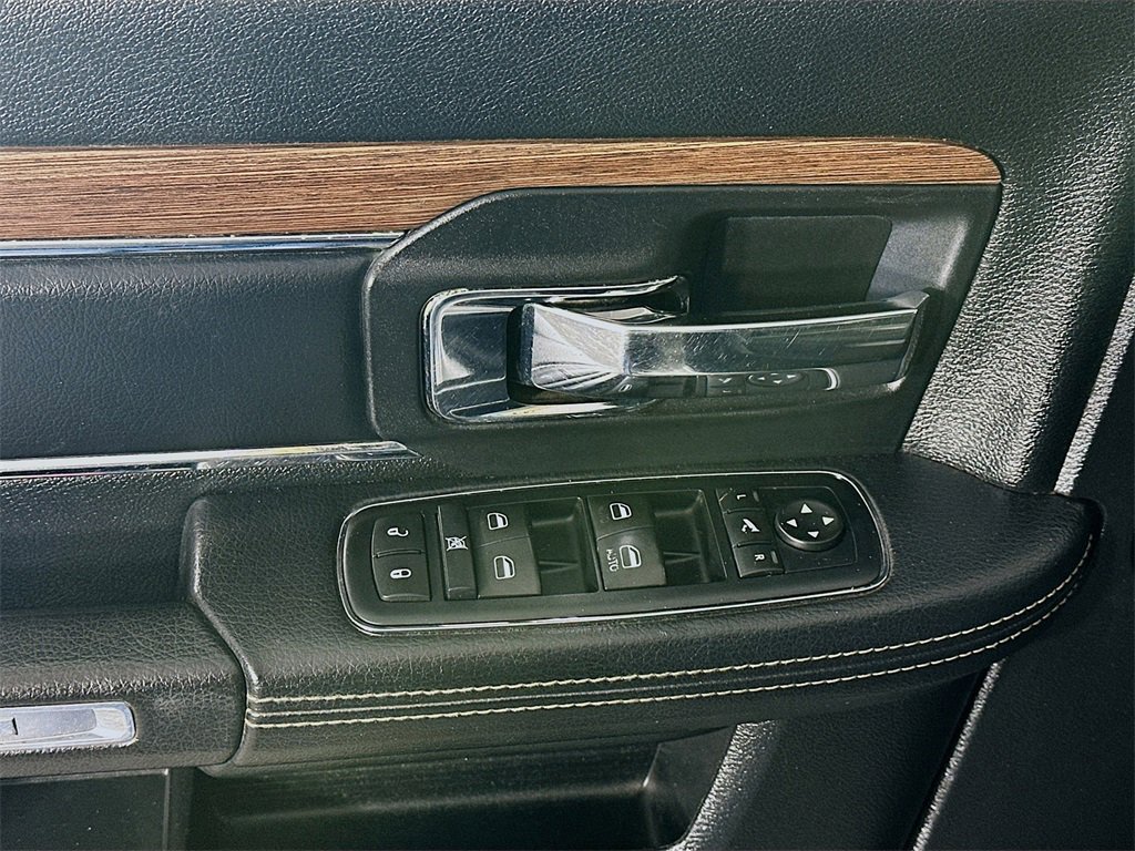 Used 2015 RAM 1500 Laramie image 25