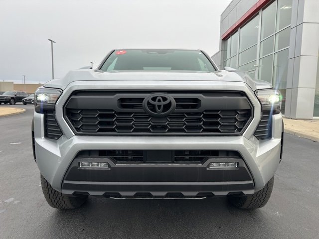 New 2025 Toyota Tacoma TRD Off-Road image 2