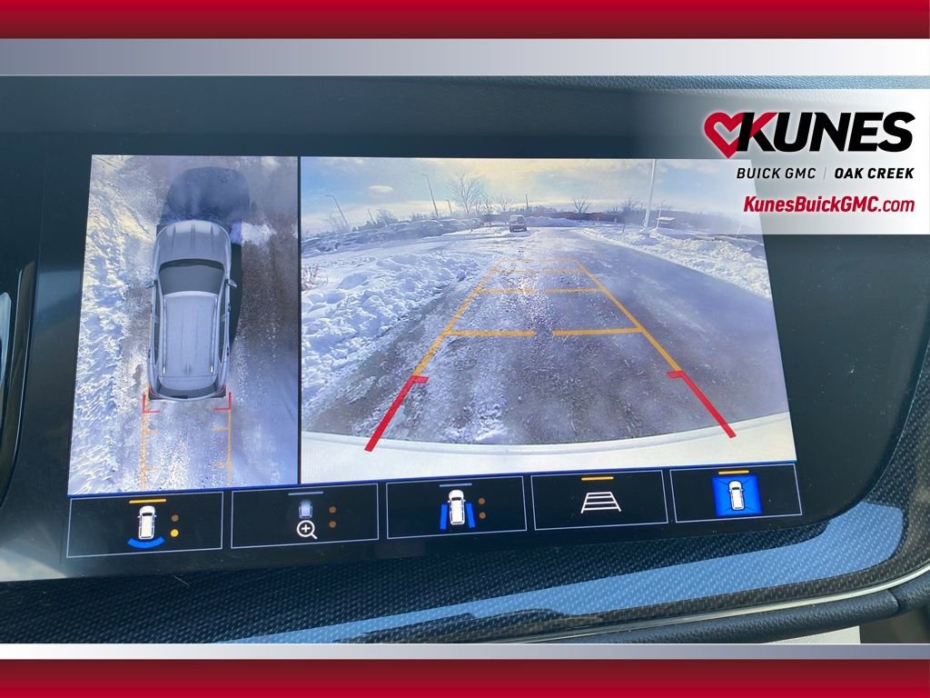 Used 2021 Buick Envision Essence w/ Technology Package I image 19