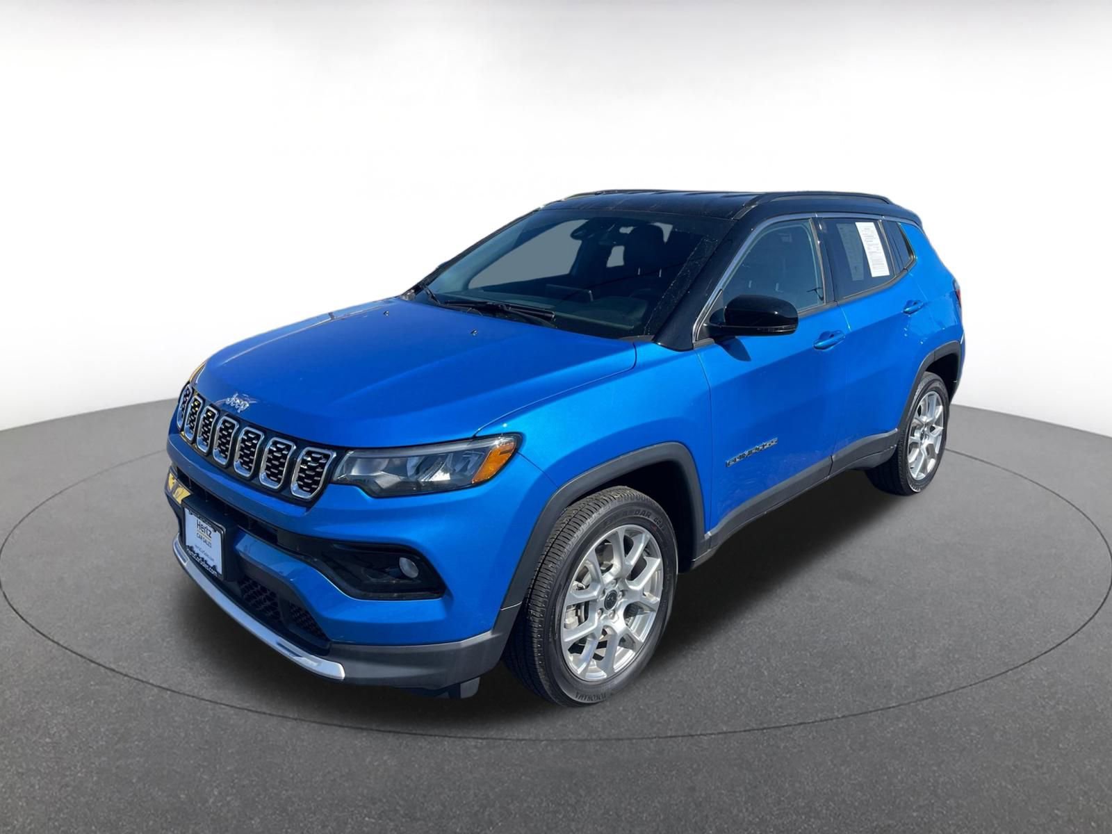 Used 2025 Jeep Compass Limited image 4