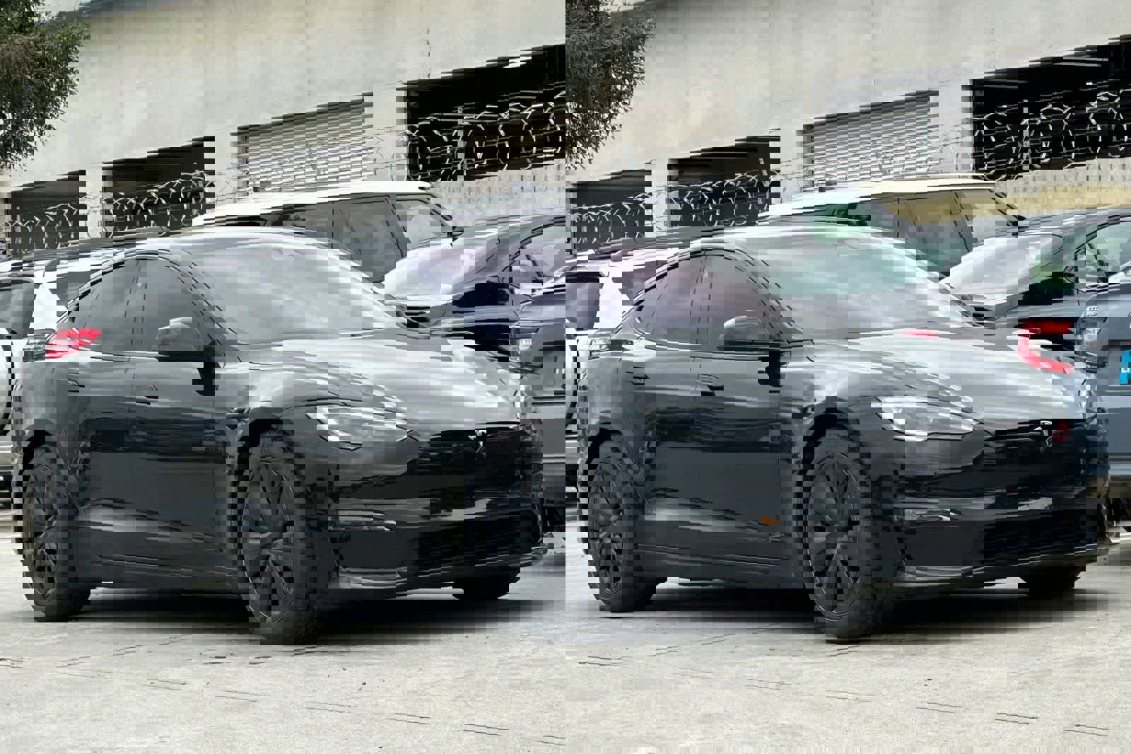 Used 2022 Tesla Model S Plaid AWD/4WD image 10