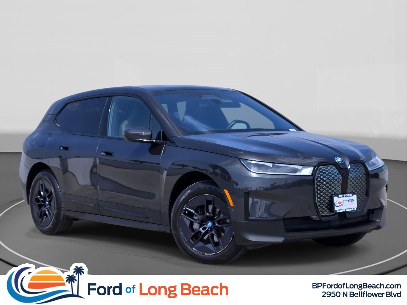 Used 2023 BMW iX xDrive50 w/ Convenience Package AWD/4WD image 1