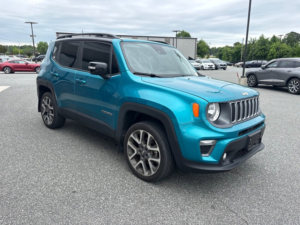 Used 2022 Jeep Renegade Limited w/ Sun, Sound & Wheels Group AWD/4WD image 9