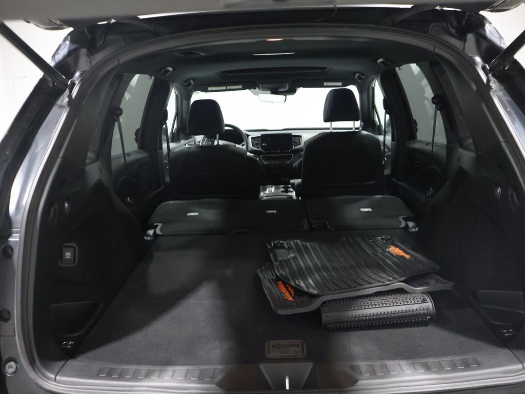 Used 2023 Honda Passport TrailSport image 4