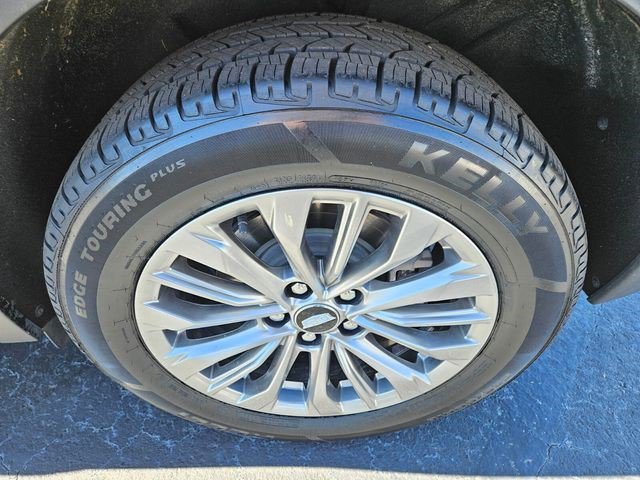 Certified 2024 Cadillac XT4 Premium Luxury FWD image 14