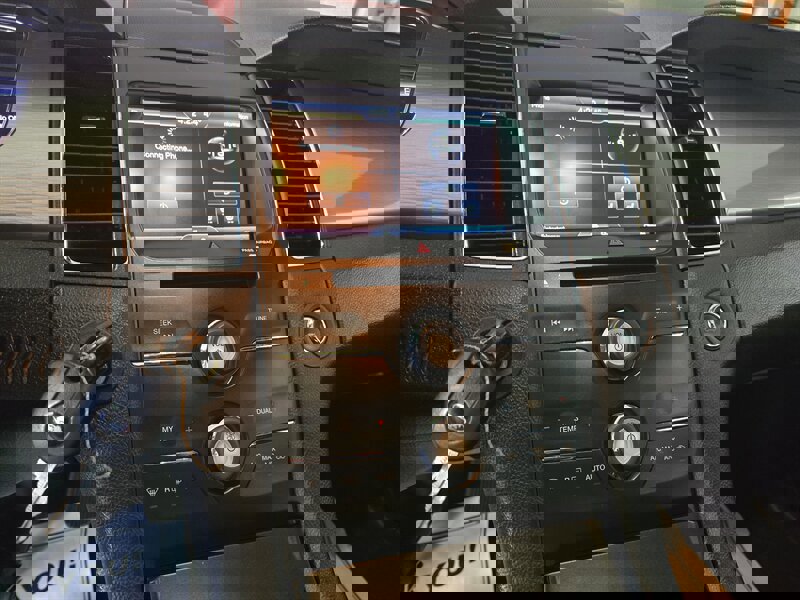 Used 2013 Ford Taurus SEL image 20