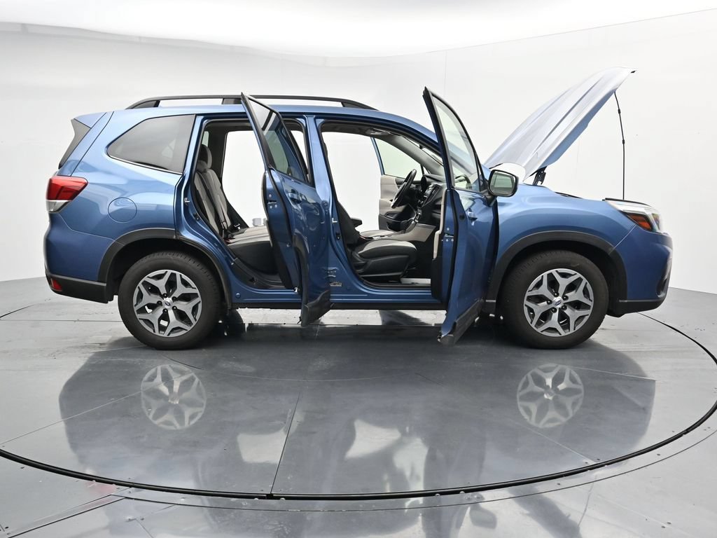 Used 2021 Subaru Forester Premium AWD/4WD image 41