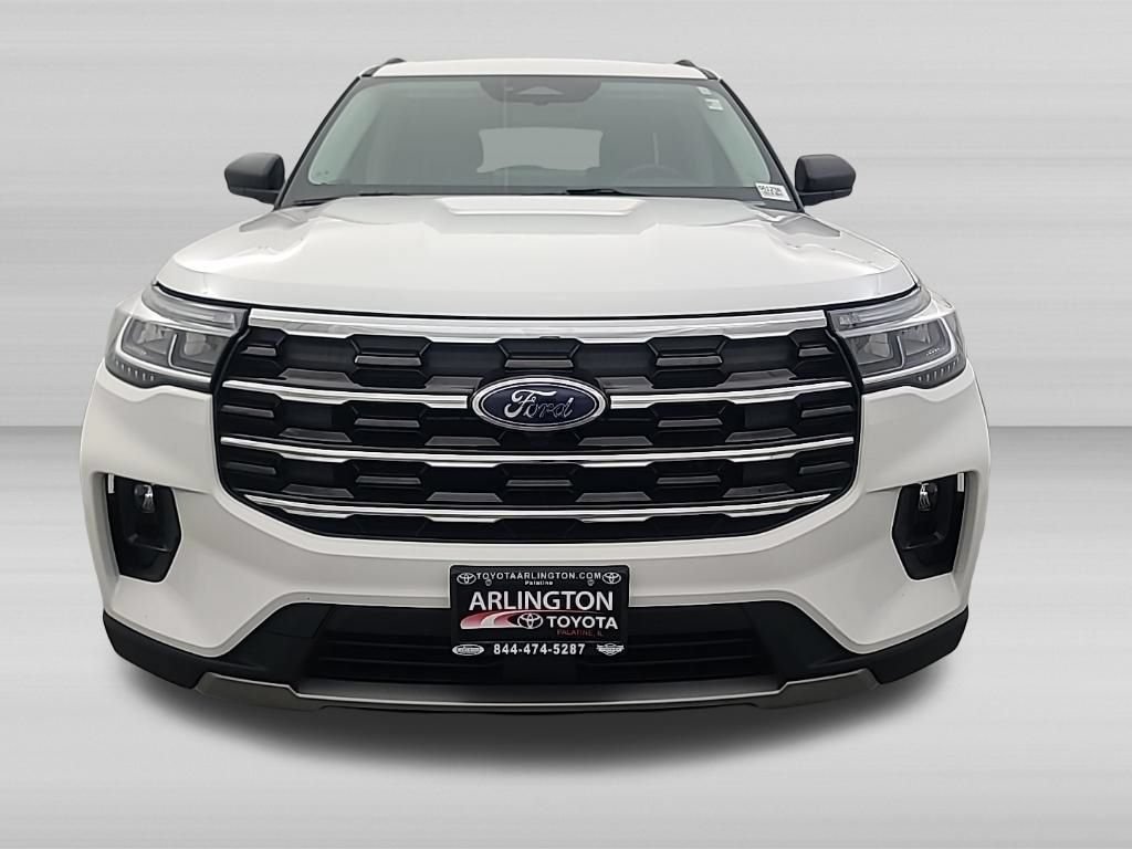 Used 2025 Ford Explorer Active w/ Active Comfort Package AWD/4WD image 9