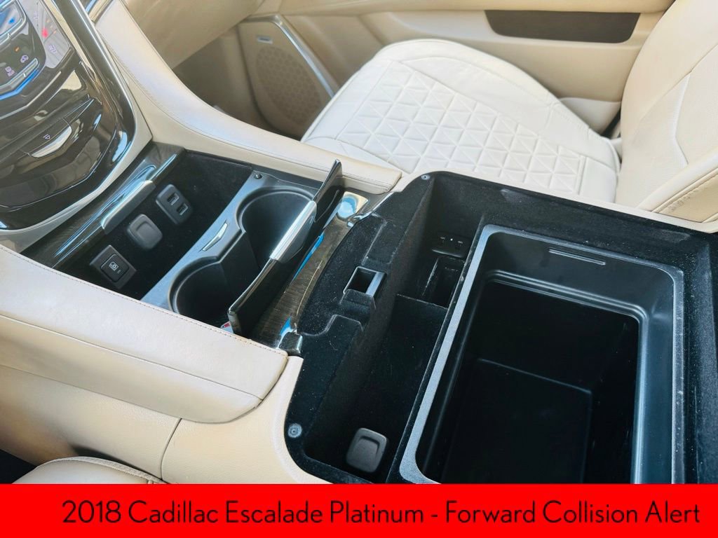 Used 2018 Cadillac Escalade Platinum RWD image 32