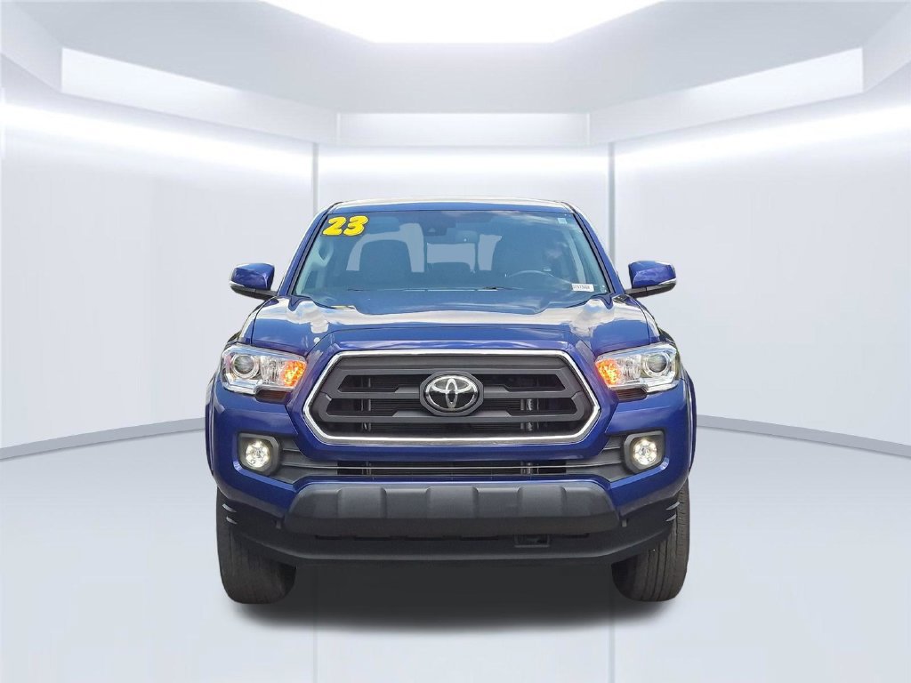 Used 2023 Toyota Tacoma SR5 w/ Technology Package AWD/4WD image 10
