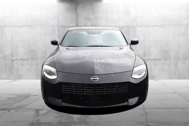 Certified 2025 Nissan Z Sport w/ Floor Mat Package RWD image 4
