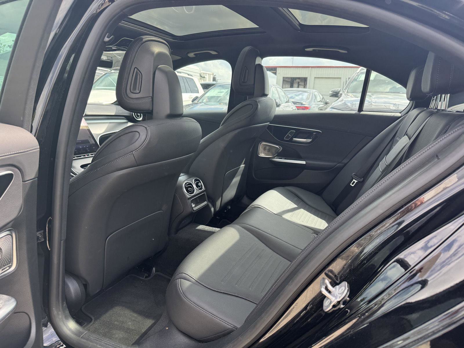 Certified 2024 Mercedes-Benz C 300 4MATIC Sedan image 17