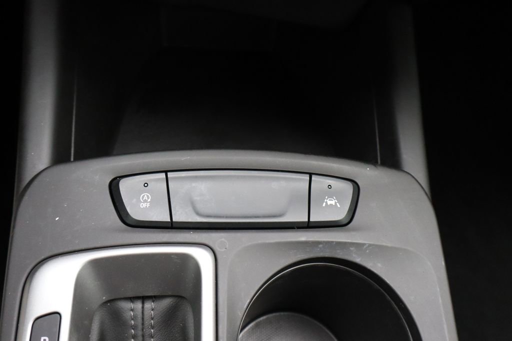 Used 2024 Chevrolet Trax LS w/ LS Convenience Package image 9