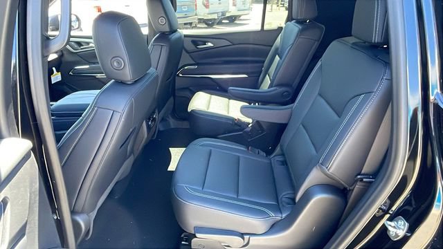 New 2026 Chevrolet Traverse LT w/ Sun and Wheel Package FWD image 13