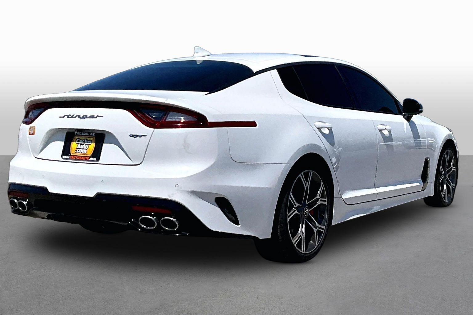 Used 2018 Kia Stinger GT2 RWD image 2