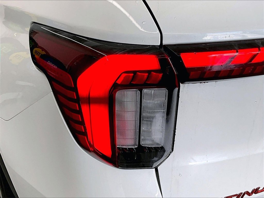 Used 2025 Ford Explorer Platinum w/ LUX Leather Package image 33