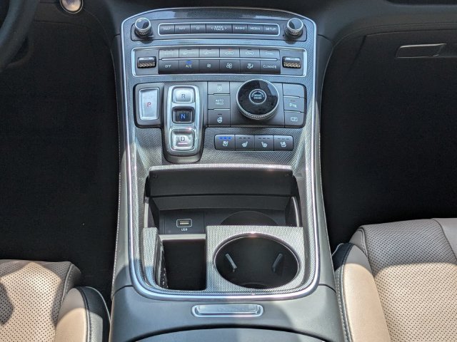 Used 2022 Hyundai Santa Fe Limited FWD image 21