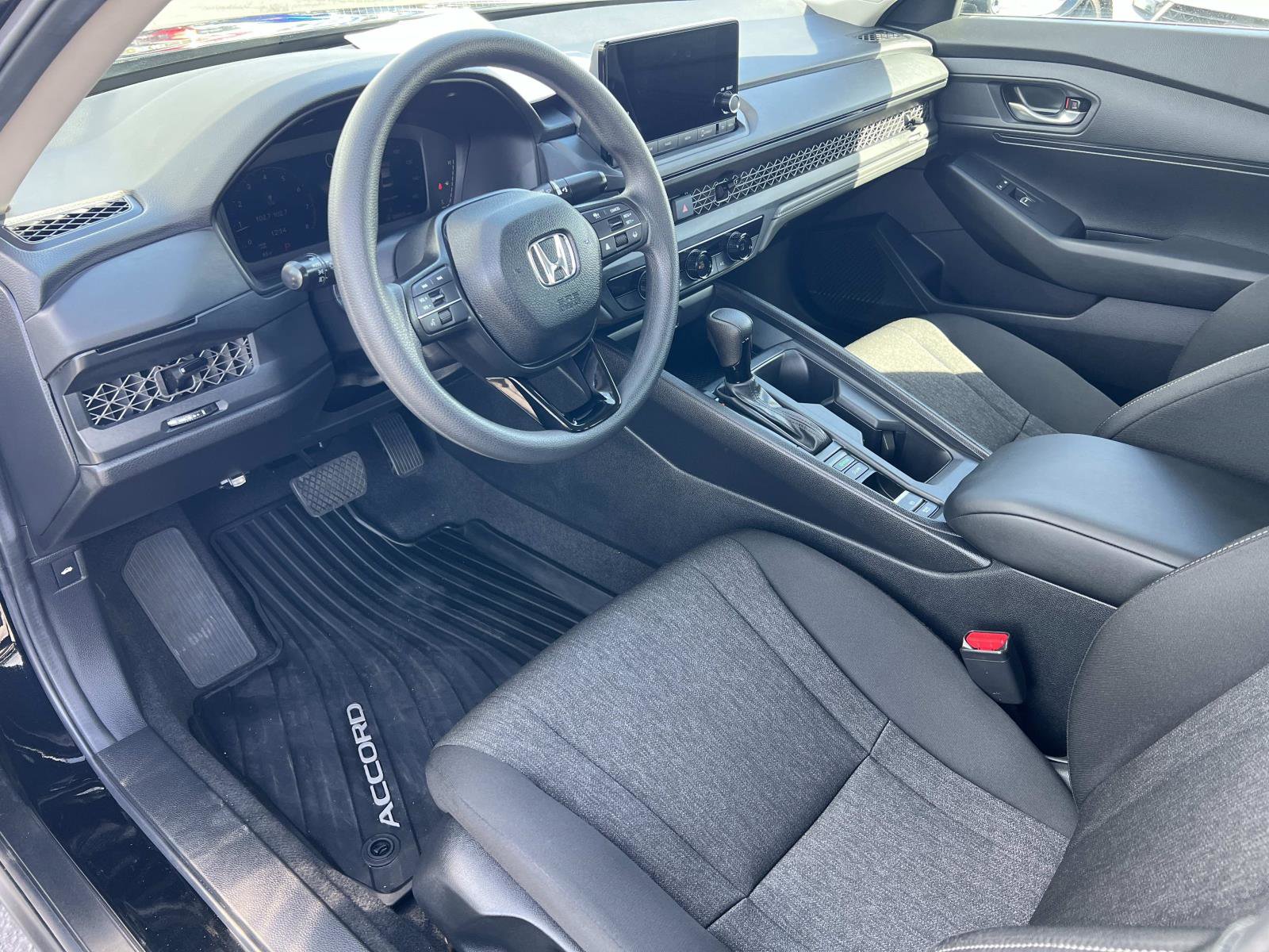 Certified 2025 Honda Accord LX image 5