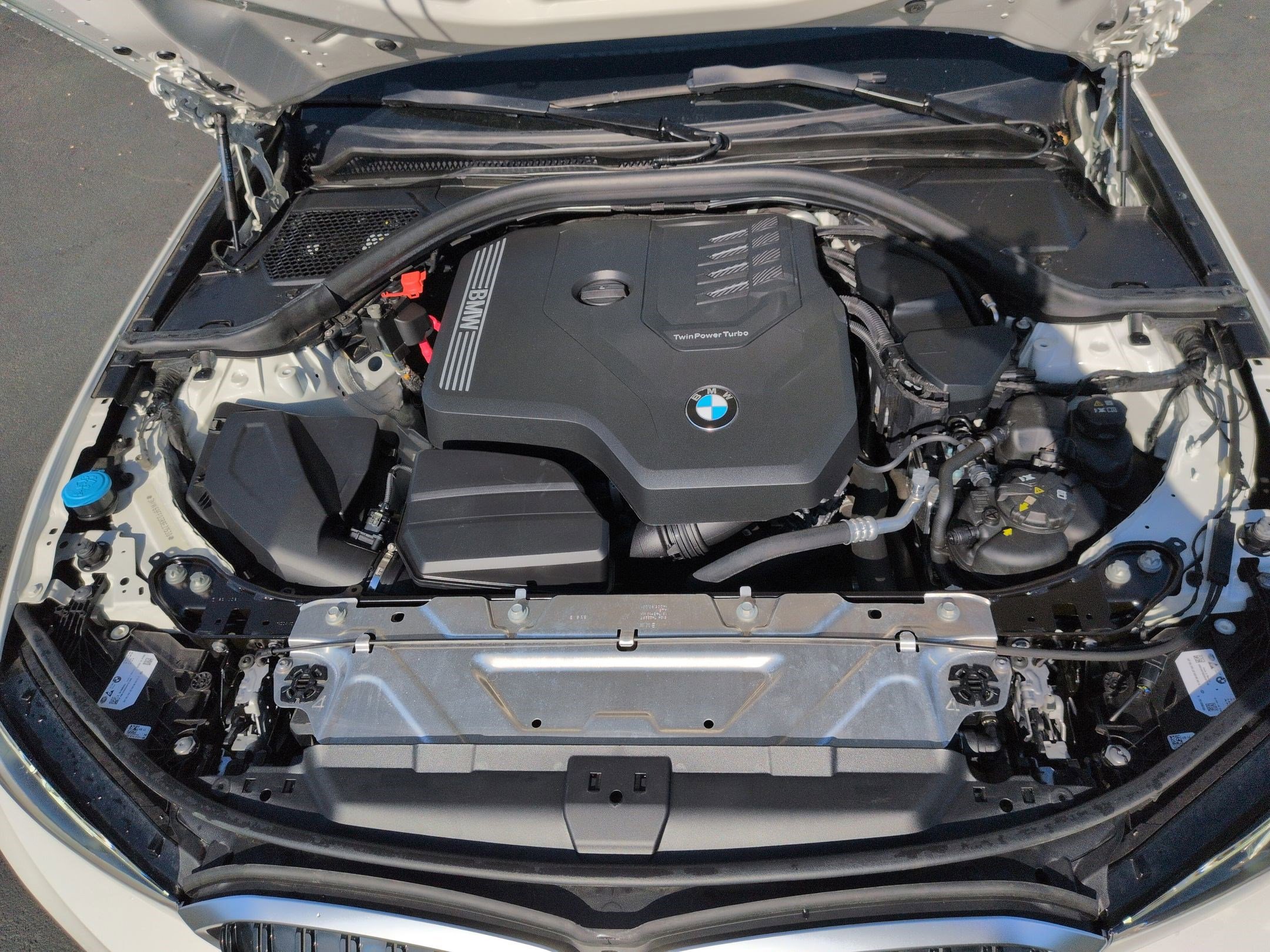 Certified 2024 BMW 330i Sedan w/ Convenience Package RWD image 34