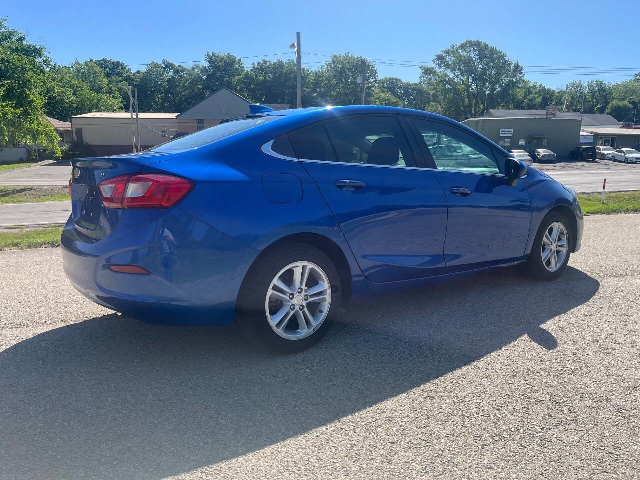 Used 2018 Chevrolet Cruze LT w/ Convenience Package FWD image 5