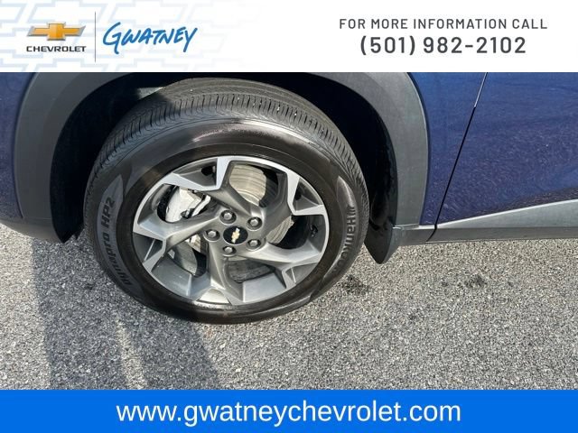 Used 2024 Chevrolet Trax LT w/ Driver Confidence Package FWD image 9